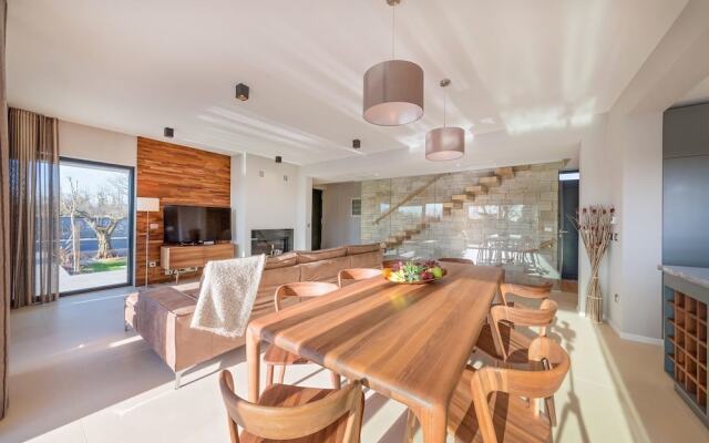 Villa Rose