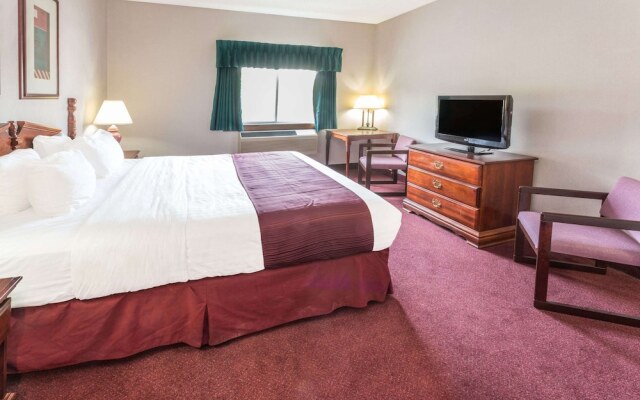Days Inn Tiffin