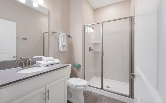 Relax Near Disney 4BR Home With Pool