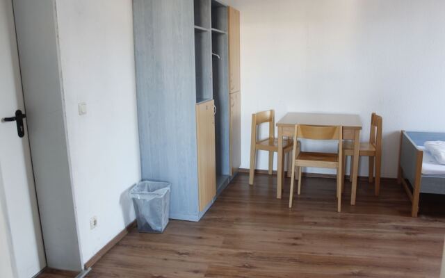 Blue Doors Hostel KTV