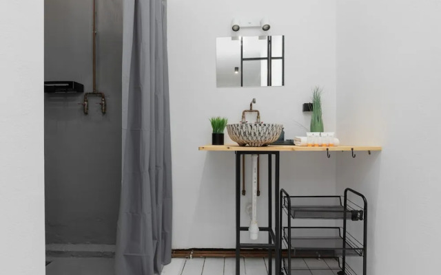 Bright Studio Szczuczyńska by Renters