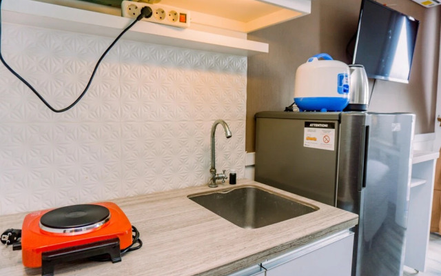 Minimalist And Comfy Studio Apartment At Bintaro Icon