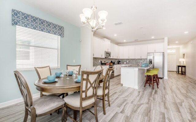 Lovely 6Bd Pool Hm Champions Gate-1614mvd