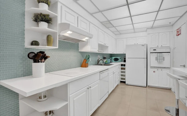 The Tides Penthouse L