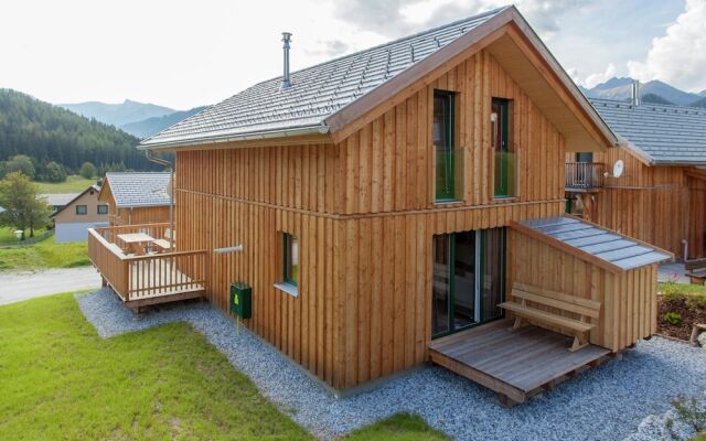 Wooden Chalet with Wellness Centre in Hohentauern