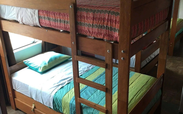 Tupac Hostel - Lima Airport