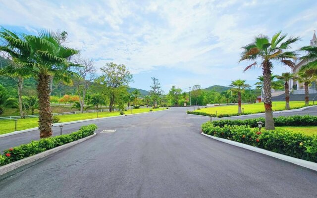 Grand Lord Hotel& Residence