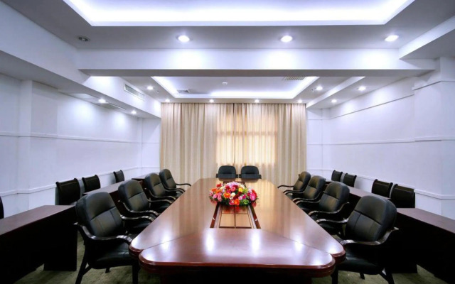 Jinxiu Phoenix International Hotel