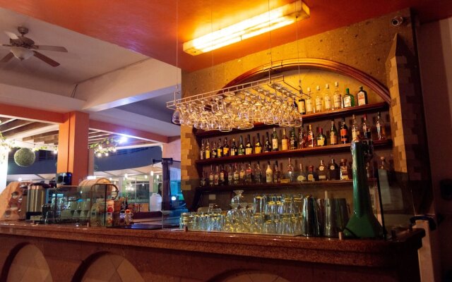 Hotel Puente Nacional & Spa