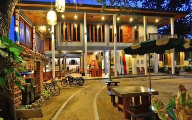 Sichon Cabana Beach Resort