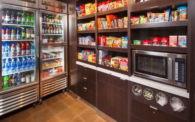 Courtyard by Marriott Richmond Northwest