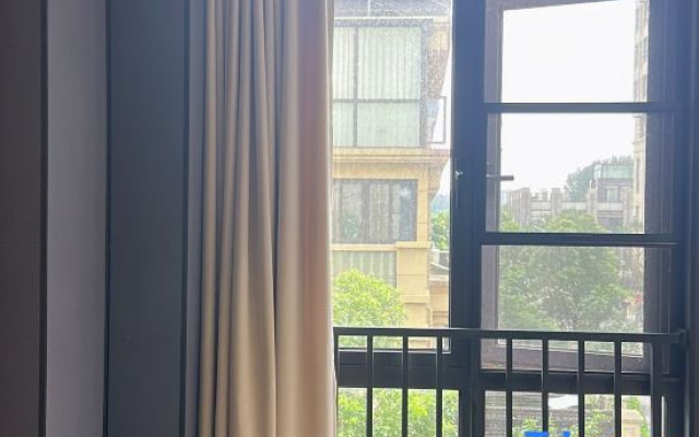 Home Inn Hotel (Shanghai Jiading Industrial Zone) – Balcony – Shanghai