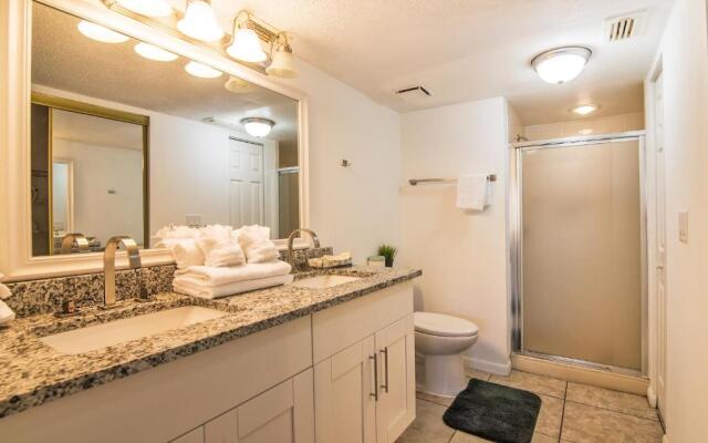 4601 W 46th Street court