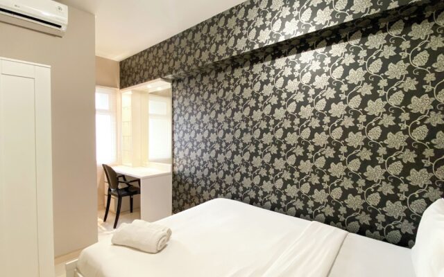 Warm Living And Homey 2Br At Springlake Summarecon Bekasi Apartment