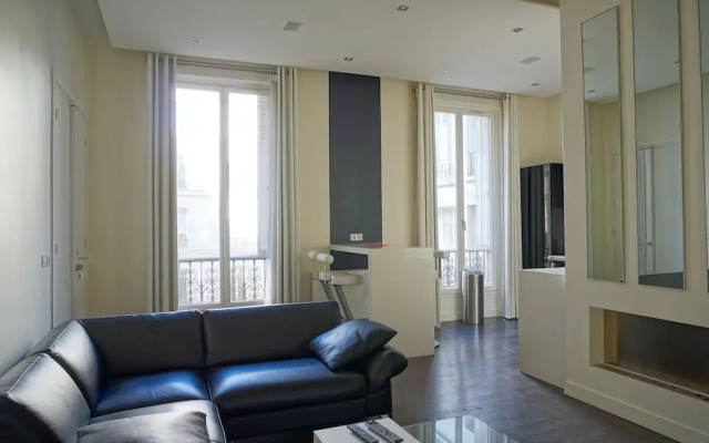 Champs-Elysées - 2 pièces - Paris 8