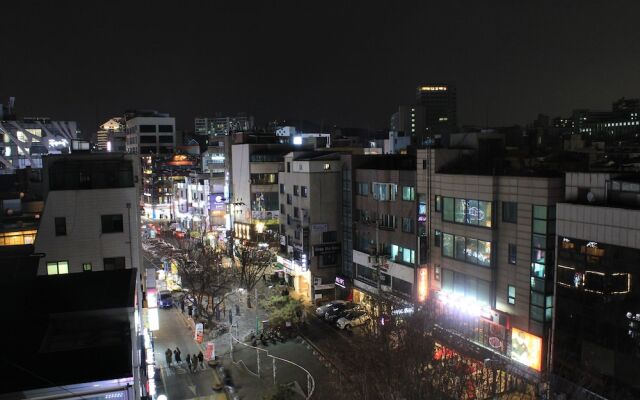 U Guesthouse in Hongdae Female Only - Hostel