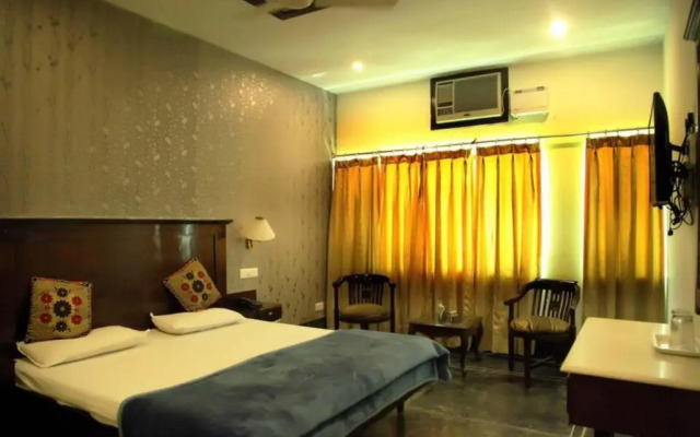 OYO 3987 Hotel Multitech