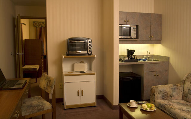 Nomad Hotel and Suites