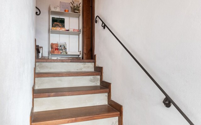 Hill-view Holiday Home in Camaiore With Private Garden