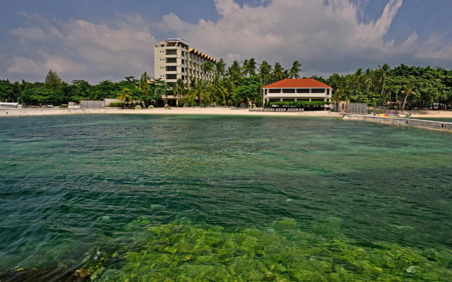 Costabella Tropical Beach Hotel