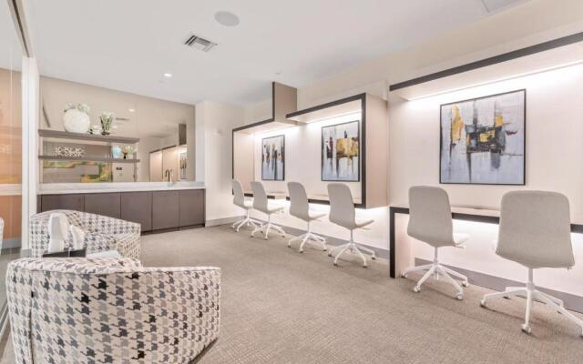 Luxury Apartment in Downtown Doral