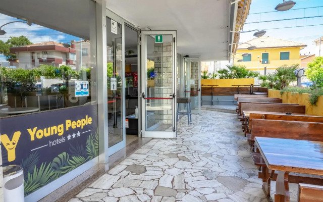 Hotel Morfeo - Young People Hotels