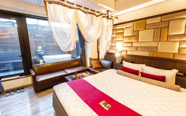 Hotel Petit Bali Higashishinjuku - Adults Only