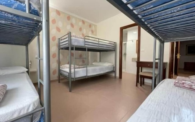 Albergue O Cruceiro - Hostel