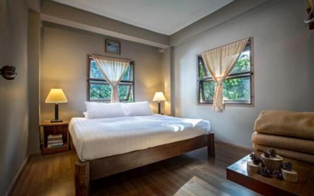 Khaokhoherbary Organic Farm & Resort