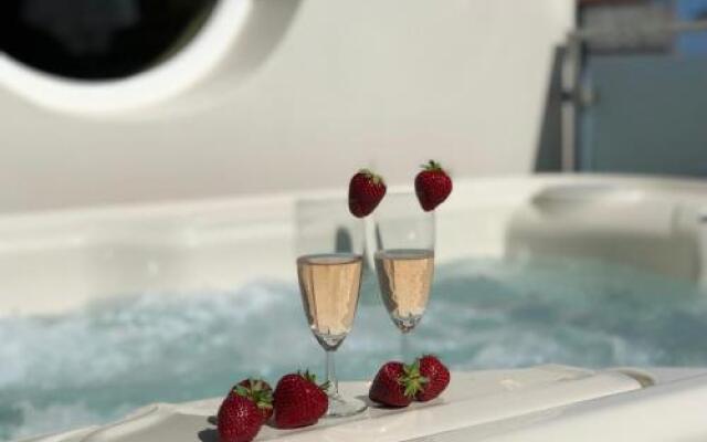 Luxus Ferienhaus - Kleine Rosenvilla