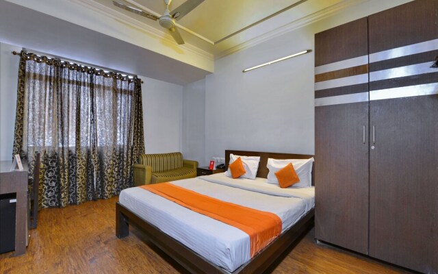 OYO Premium Jaipur Junction