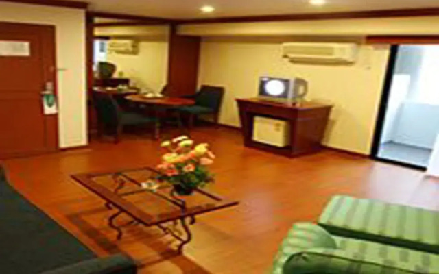 Baiyoke Suite Hostel