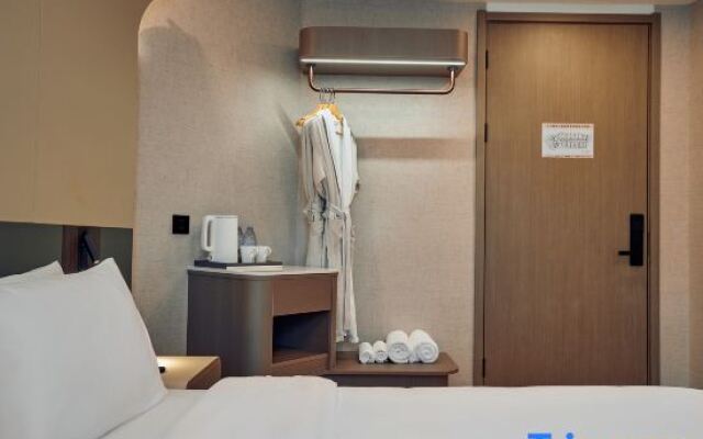 Sanchuan Hotel