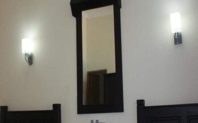 Batu Layar Hotel