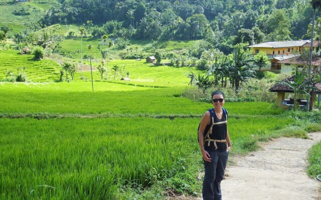 Welikande Hotel & Trekking Center