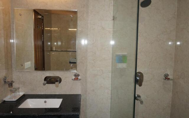 Neel Clarks Inn Express Agra