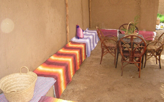 Riad Tinfou