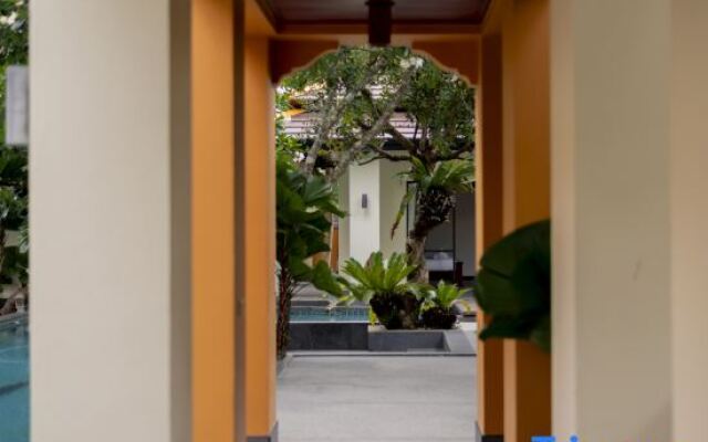 PhuTara 1700 sqm 6-bedroom Luxury Pool Villa
