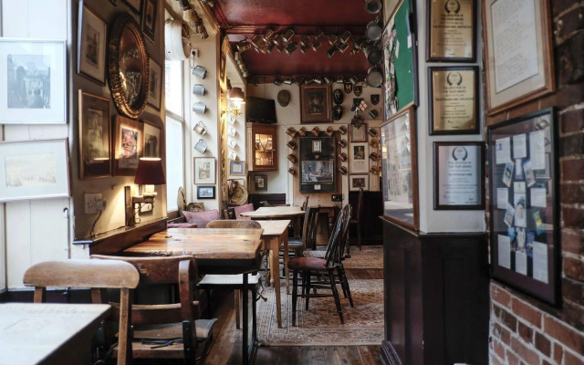 Wykeham Arms