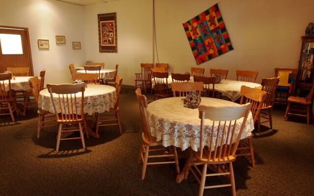 Executive House Suites Hotel & Conference Centre