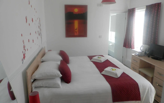 Wayside Cheer Hotel