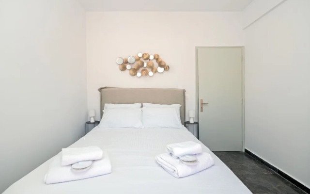 Old Fortress View Roof Top Apartment by Konnect