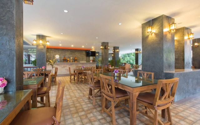 Chusri Hotel