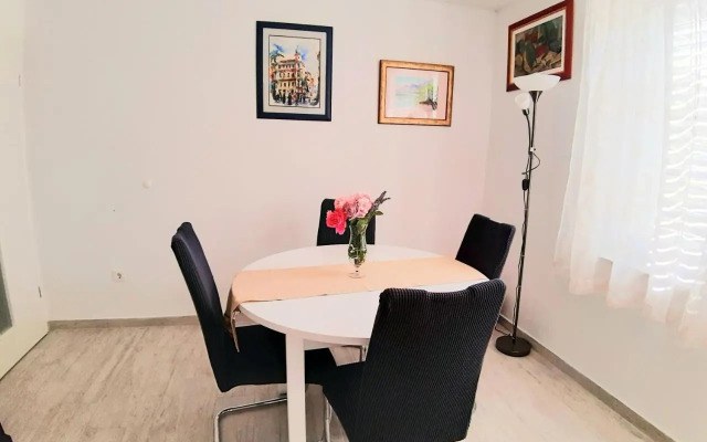 Apartment Enjoy life Makarska 2+2, center