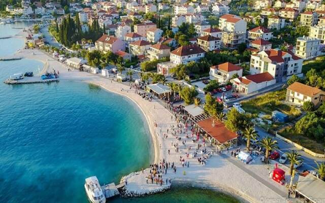 Homely Apartment in Trogir near Beach
