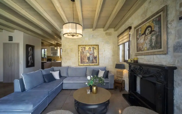 Heraklion Twins House - Private Pool Retreat