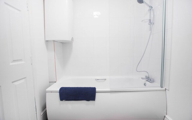 Short Stay Bristol - Stapleton 1 Apartment