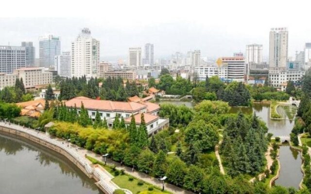 Yunnan Zhenzhuang Guest House