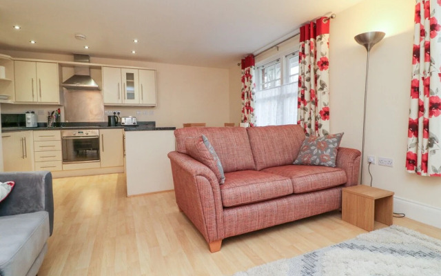 1 Tregonwell Court