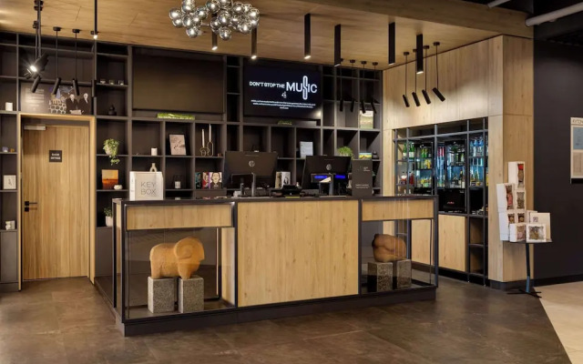 Ibis Kyiv Beresteiska